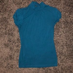 Teal short sleeve shirt